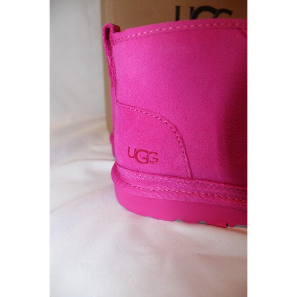 UGG YOUTH 6 WOMEN'S 7.5-8 NEUMEL CHUKKA SUEDE SHEARLING BOOTS PINK NIB - Picture 3 of 8